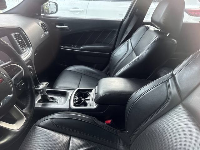 Used 2018 Dodge Charger R/T w/ Plus Group RWD image 8