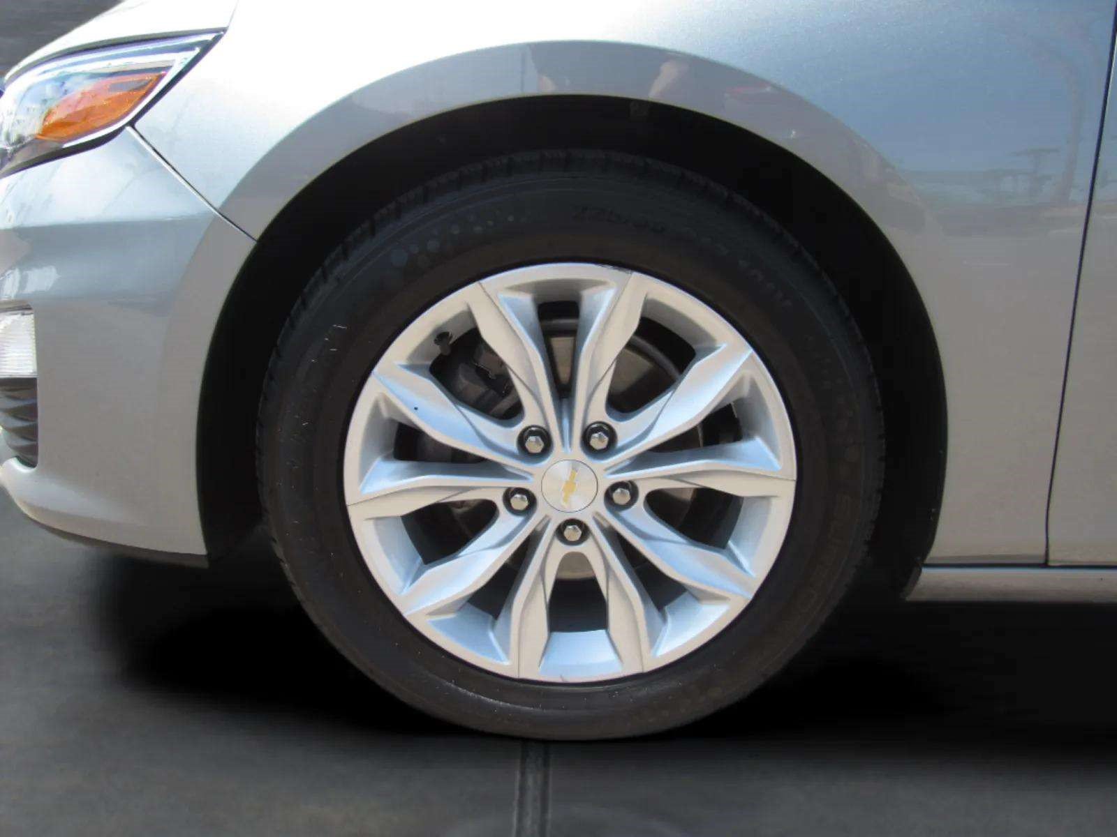Used 2024 Chevrolet Malibu LT FWD image 4
