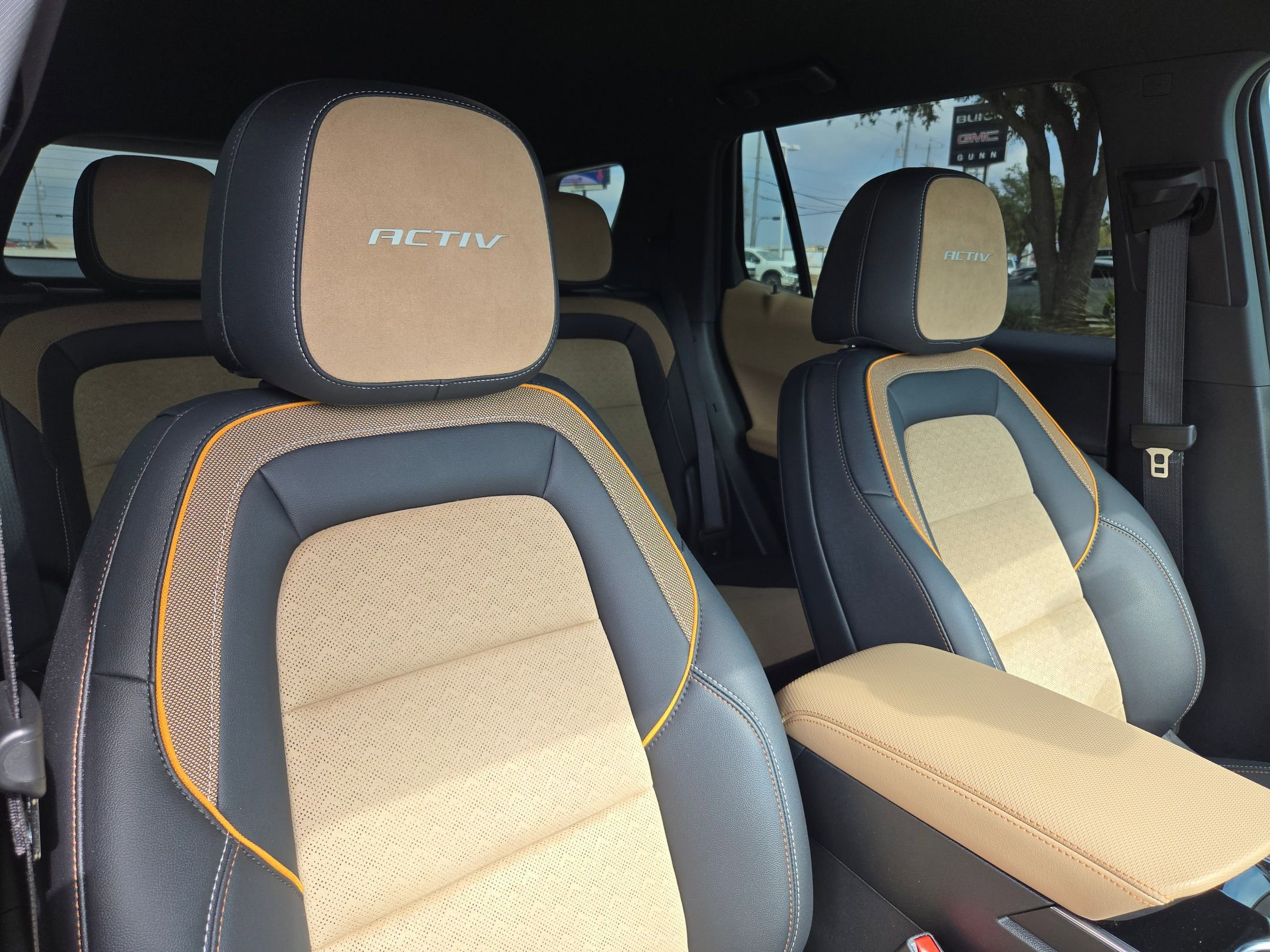 Certified 2026 Chevrolet Equinox ACTIV w/ Convenience Package III image 30