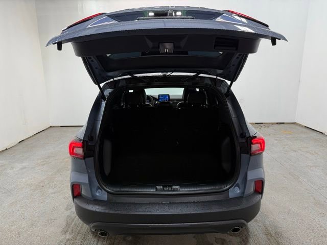 Used 2025 Ford Escape ST-Line image 9
