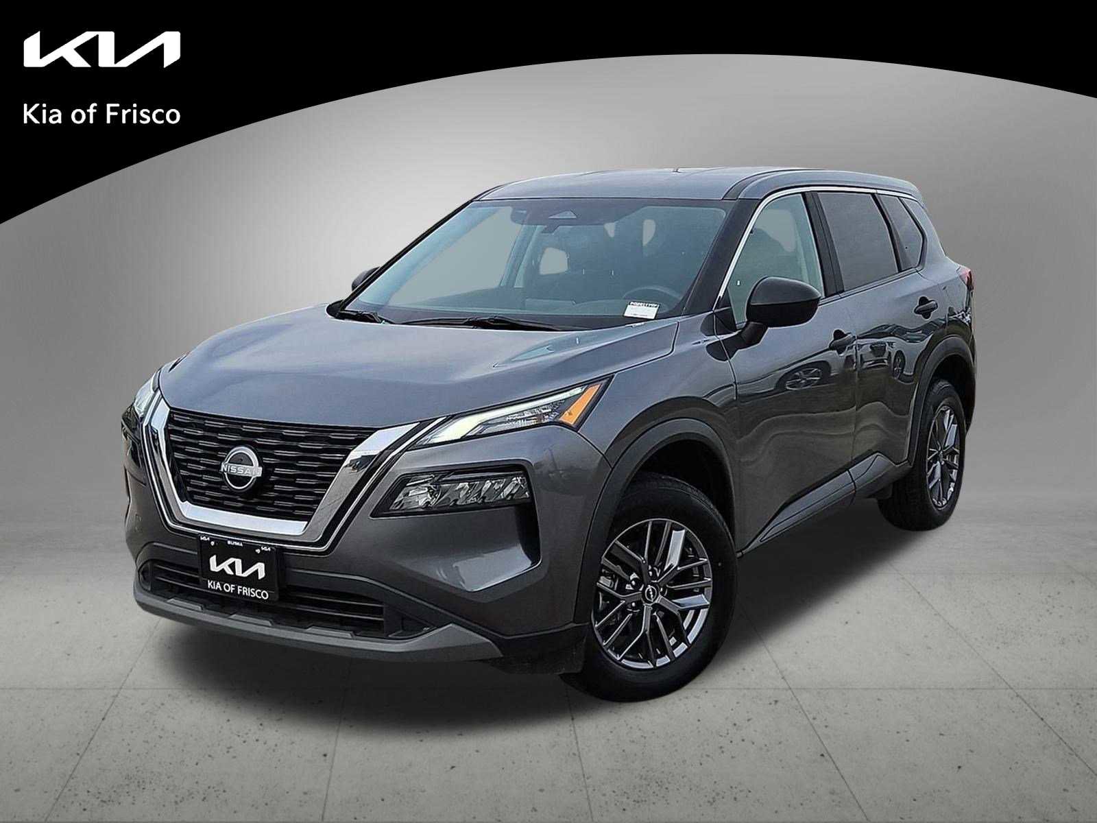 Used 2023 Nissan Rogue S image 1