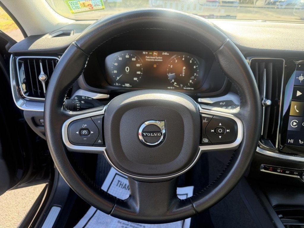 Used 2020 Volvo S60 T6 Momentum AWD/4WD image 15