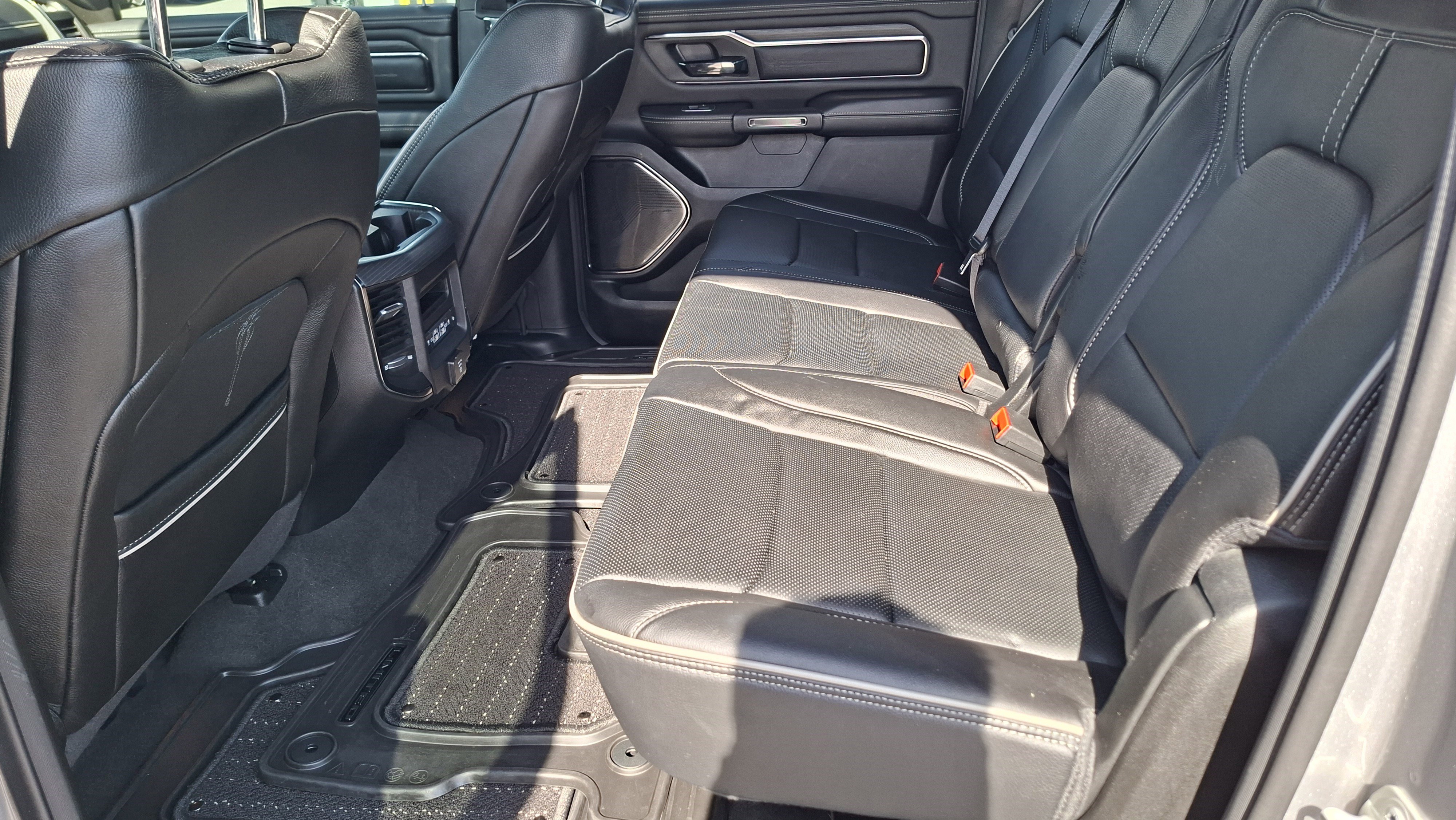 Used 2024 RAM 1500 Limited AWD/4WD image 29