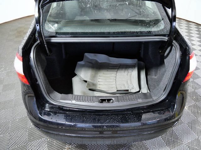 Certified 2017 Ford Fiesta SE FWD image 8