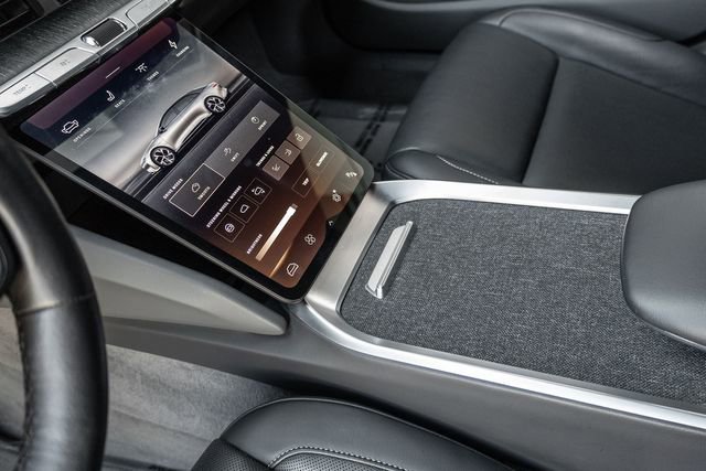 Used 2023 Lucid Air Pure image 10