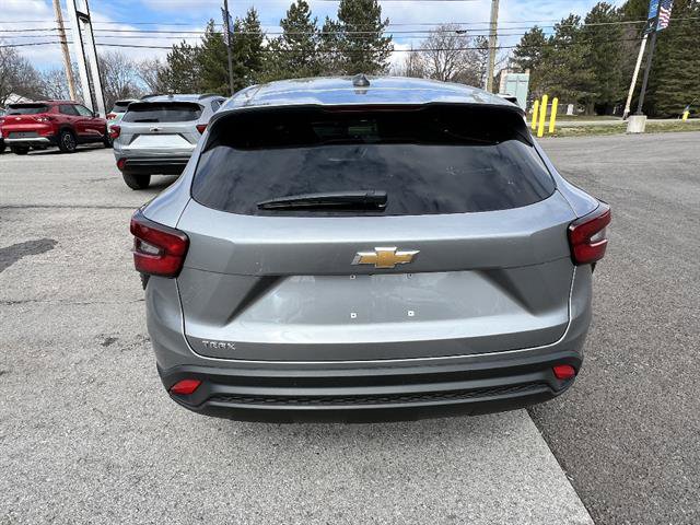 New 2026 Chevrolet Trax LS w/ LS Convenience Package image 4
