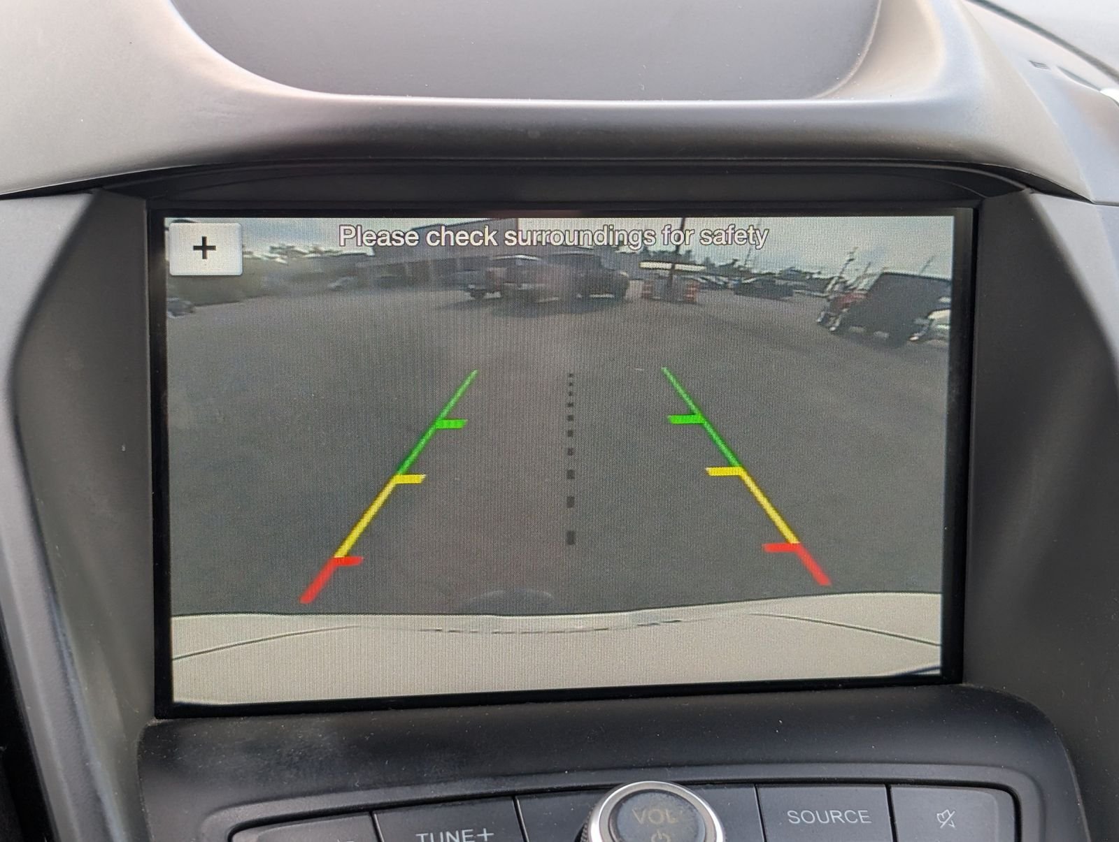 Used 2019 Ford Escape SE FWD image 17