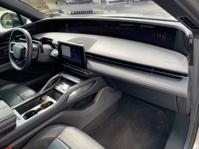 Certified 2024 Lincoln Nautilus Reserve w/ Jet Appearance Package (87T) AWD/4WD image 14