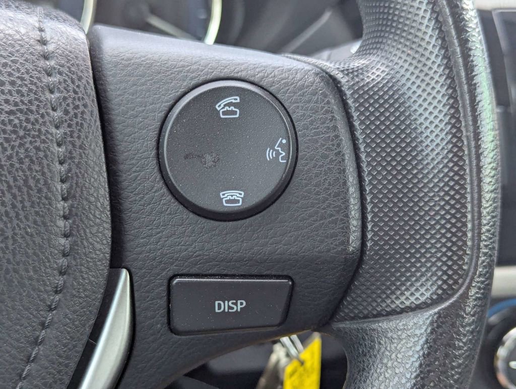 Used 2016 Toyota Corolla LE image 23