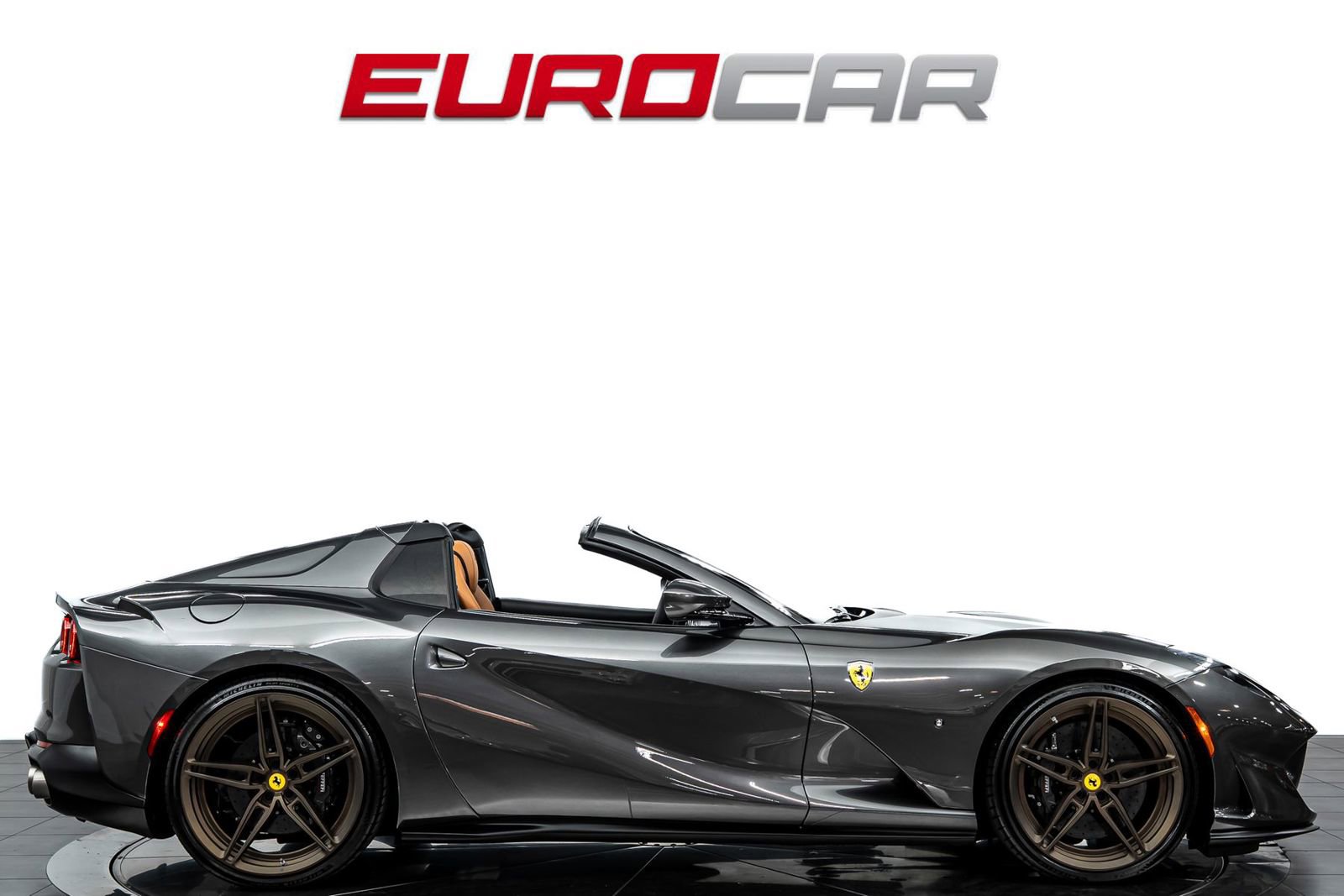 Used 2021 Ferrari 812 GTS RWD image 7