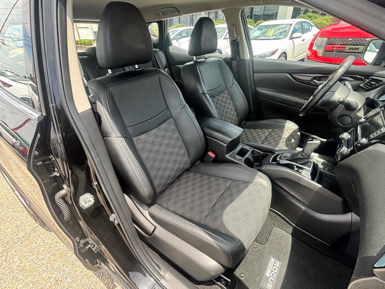 Used 2022 Nissan Rogue Sport SV w/ Technology Package AWD/4WD image 60
