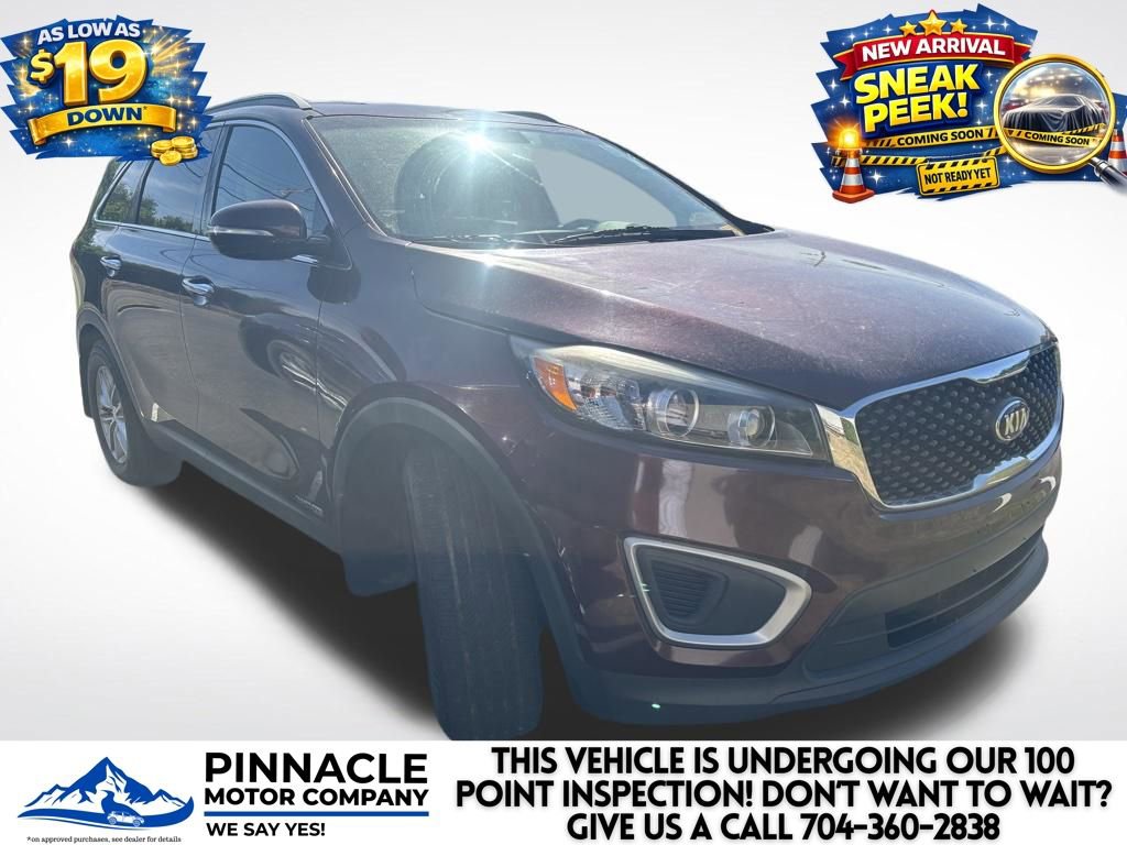 Used 2017 Kia Sorento AWD w/ LX V6 Convenience Package
