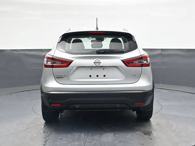 Used 2022 Nissan Rogue Sport SL w/ Premium Package FWD image 5