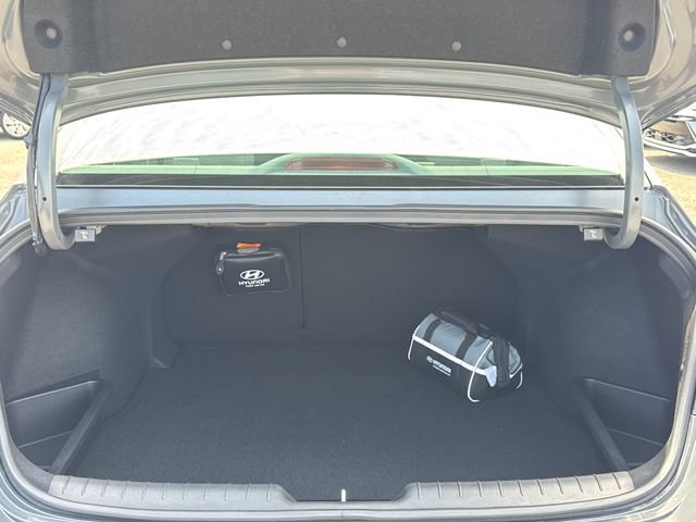New 2026 Hyundai Elantra SEL Sport Premium FWD image 10