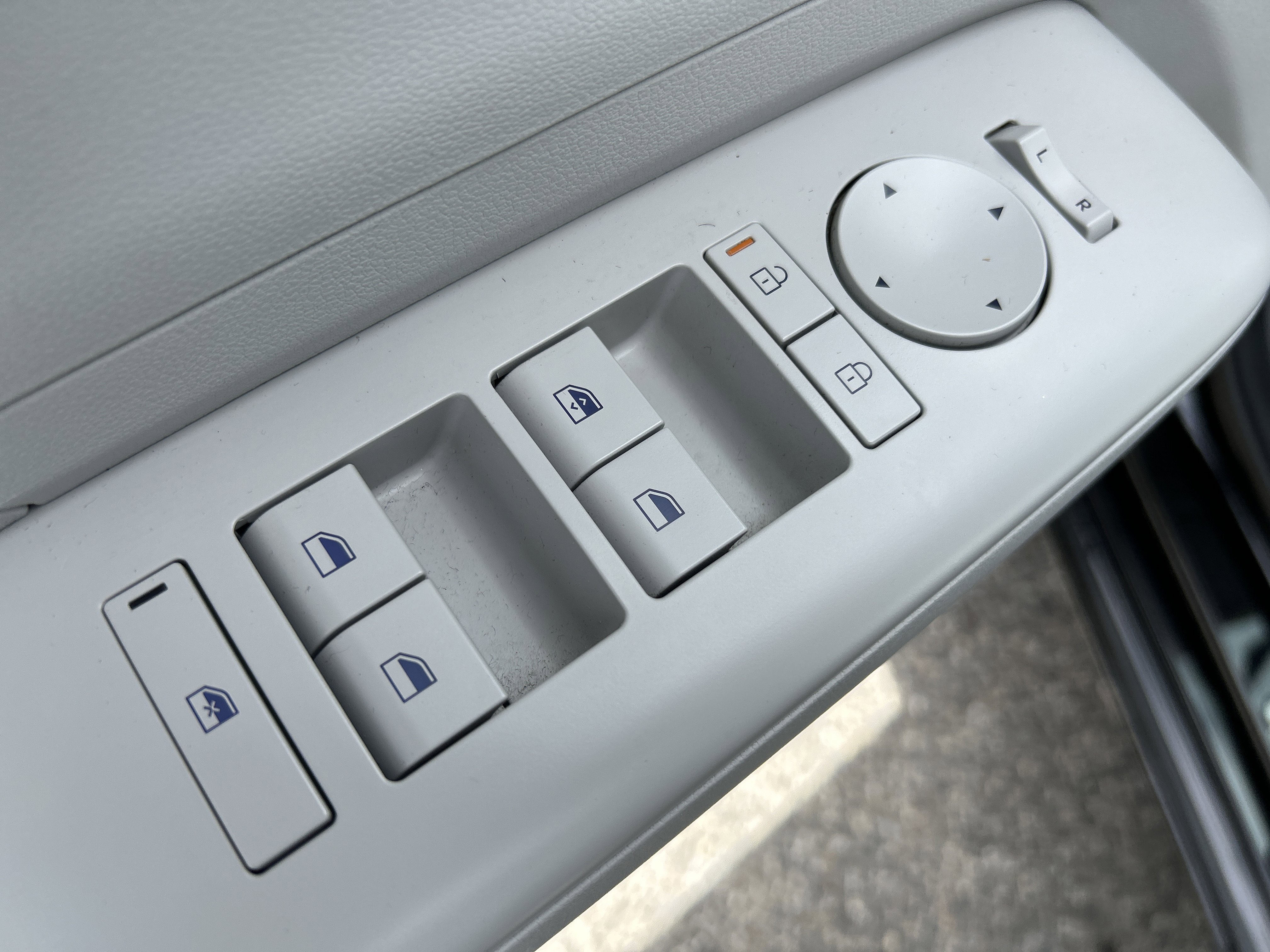 Used 2024 Hyundai Kona SEL FWD image 20