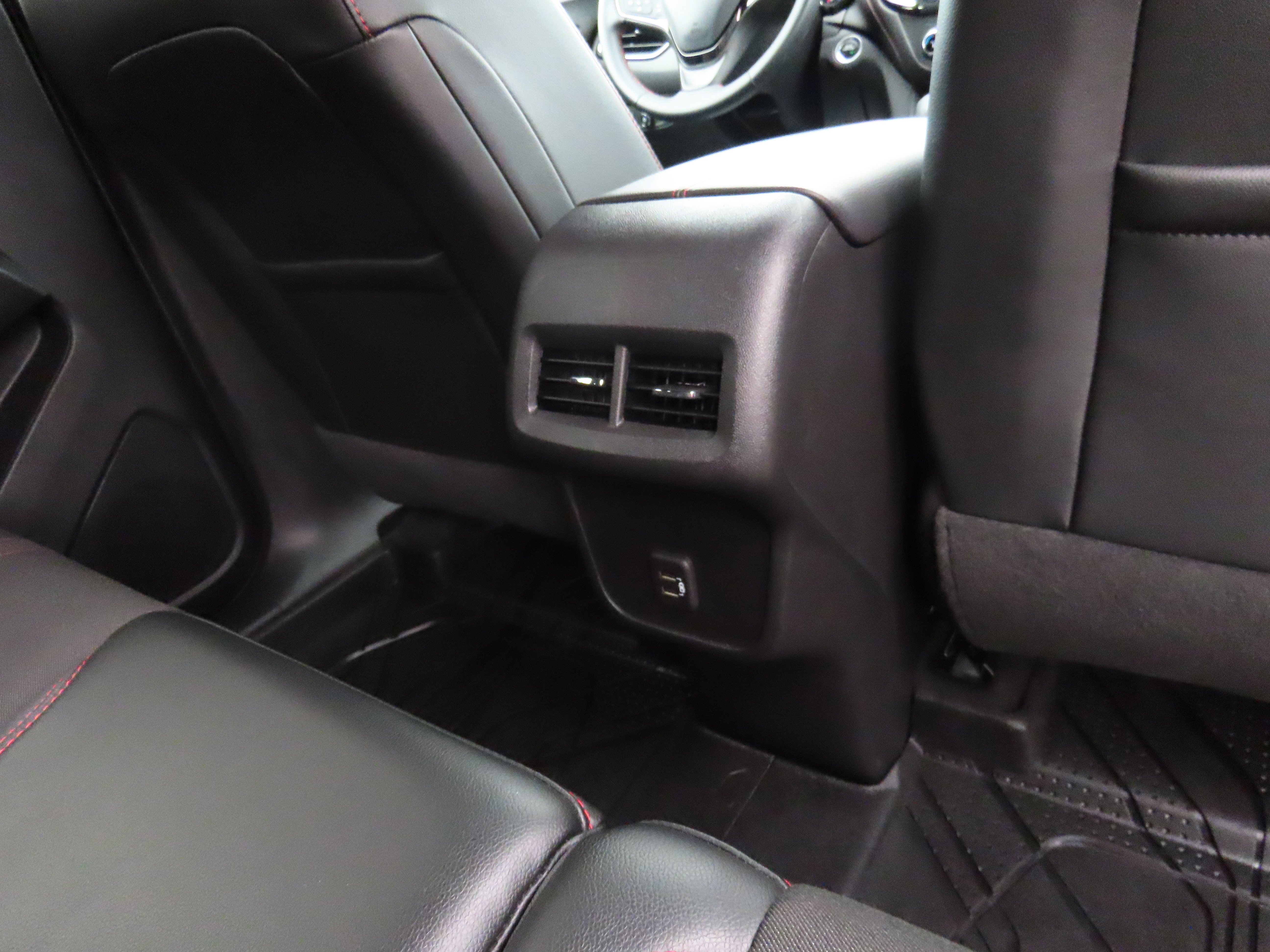 Used 2023 Chevrolet Equinox RS w/ LPO, Floor Liner Package image 14
