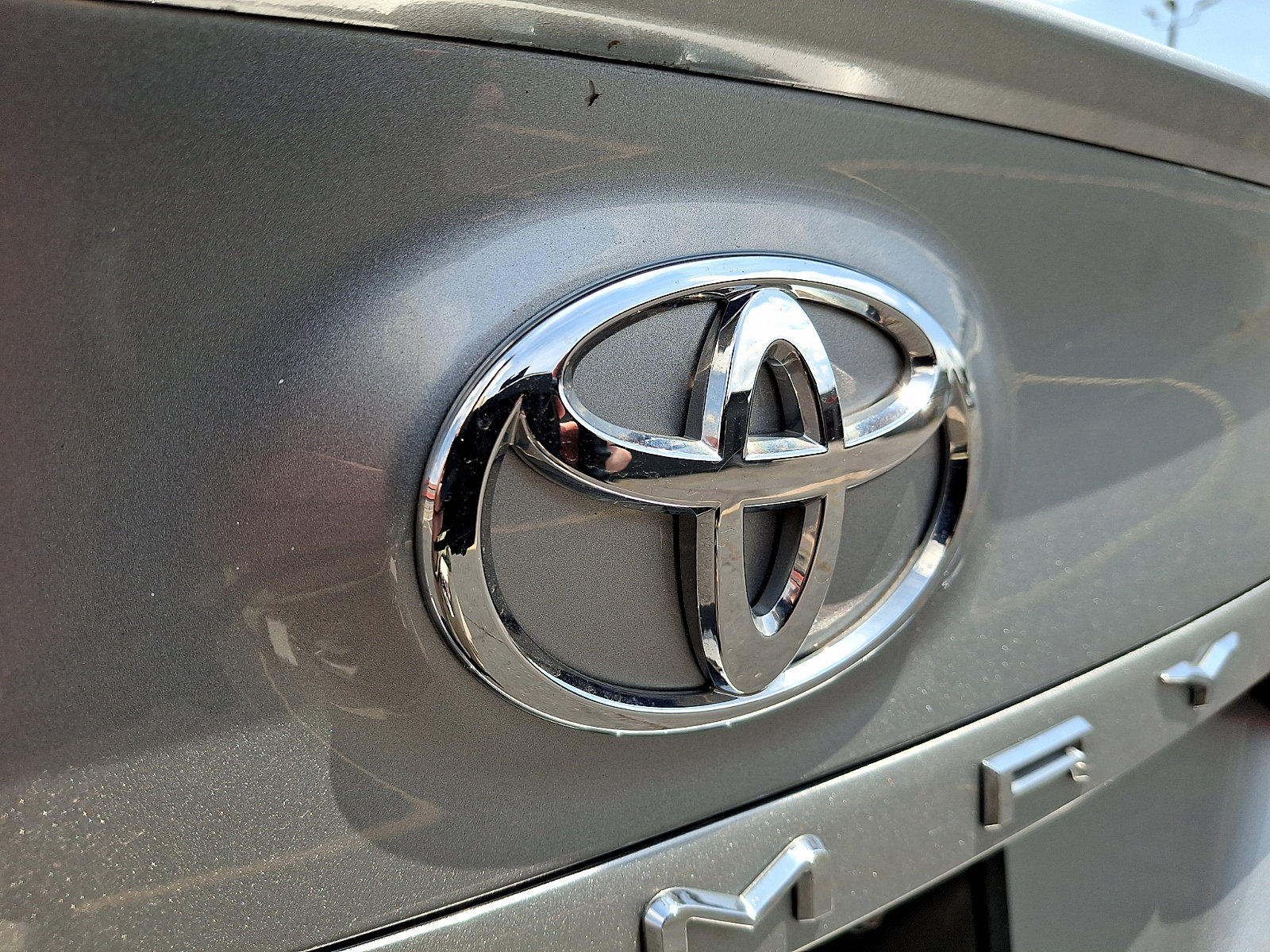 Used 2024 Toyota Camry SE FWD image 30