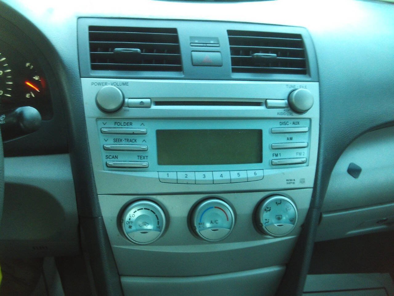 Used 2008 Toyota Camry LE FWD image 26