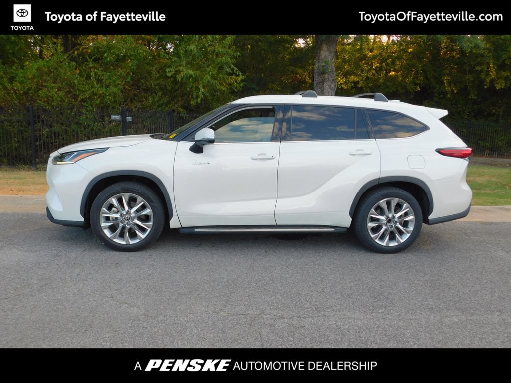 Used 2021 Toyota Highlander Limited FWD image 9