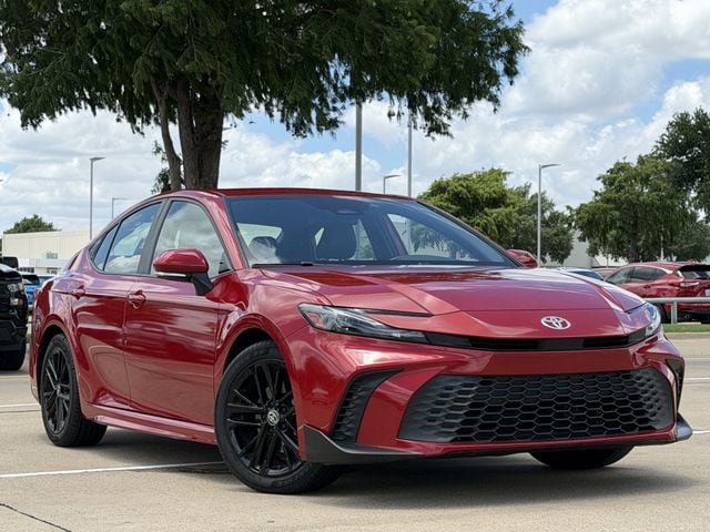 Certified 2025 Toyota Camry SE FWD image 2