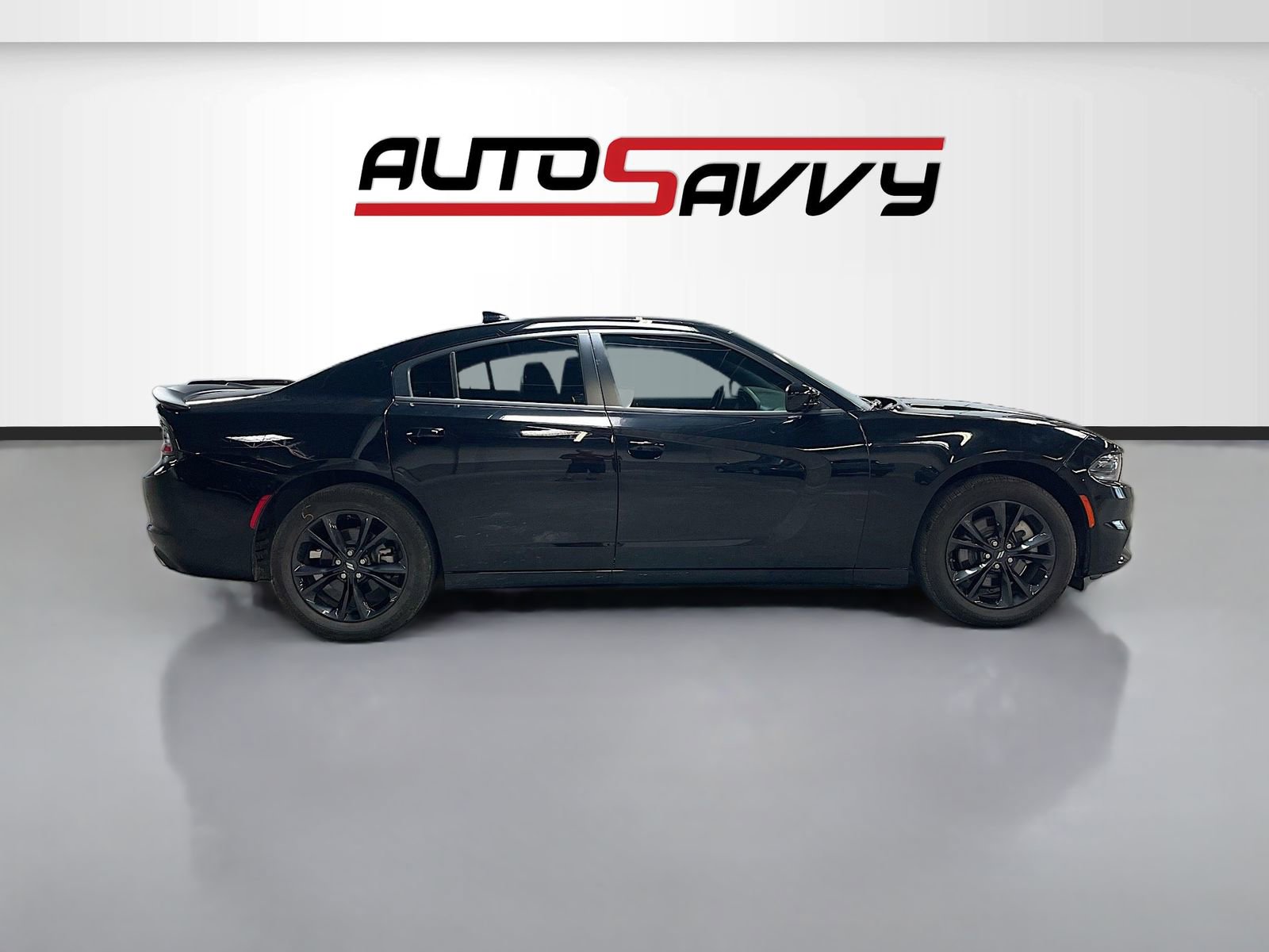 Used 2023 Dodge Charger SXT w/ Blacktop Package AWD/4WD image 8