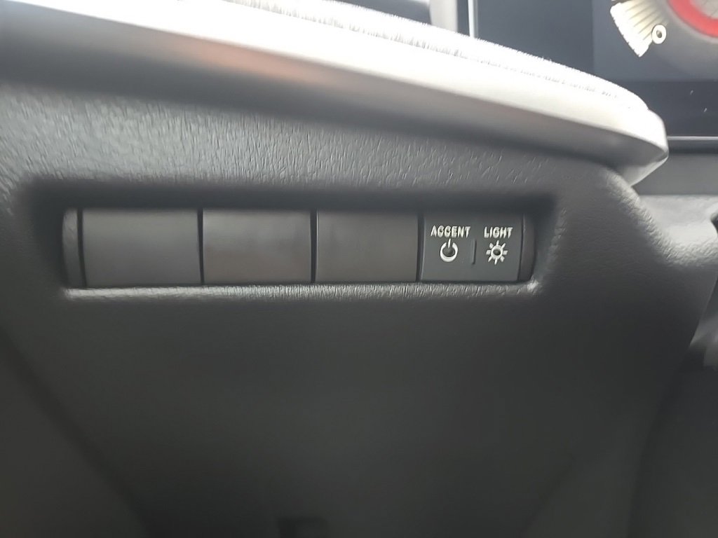 New 2026 Nissan Kicks SV image 12