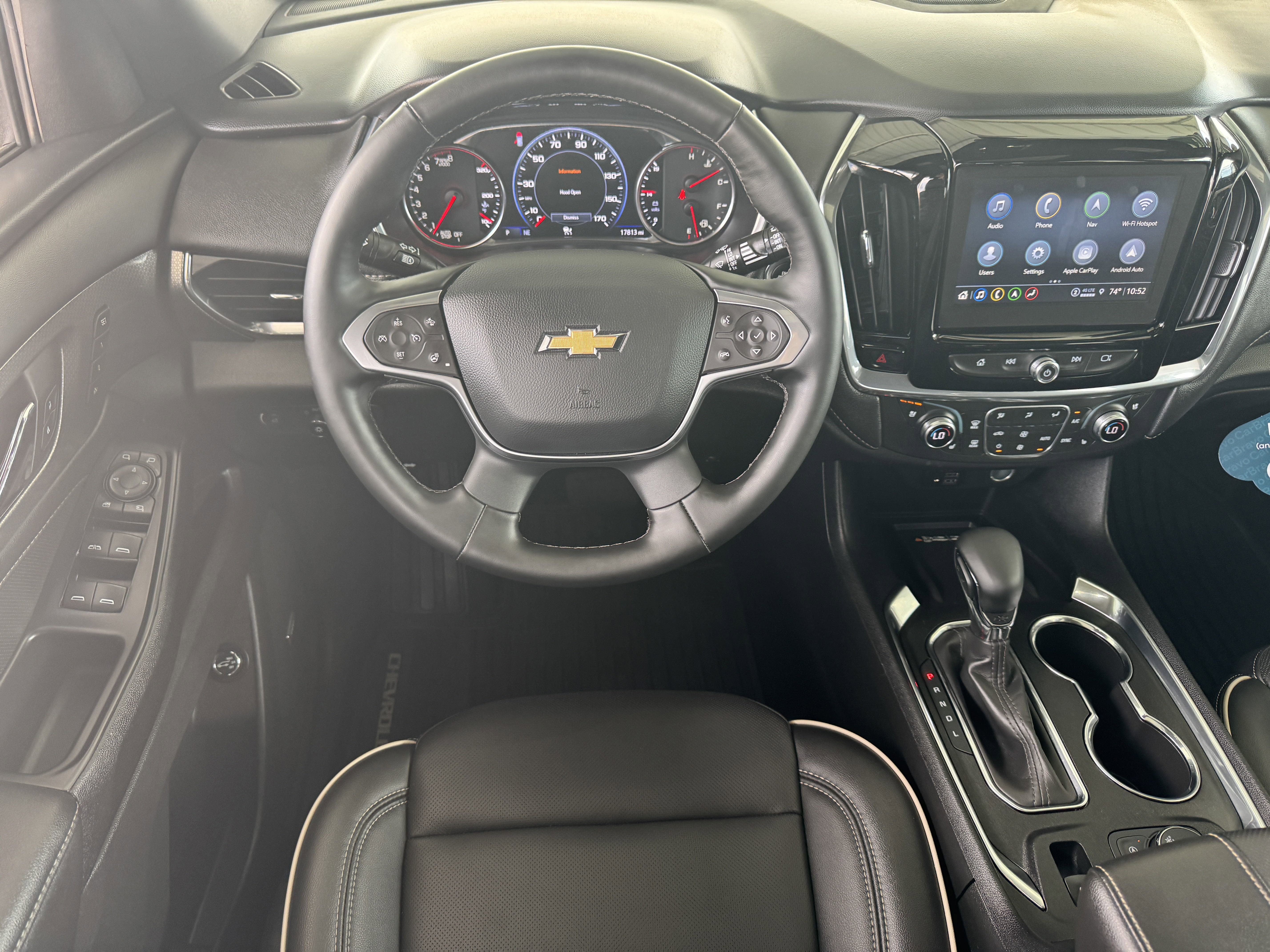 Used 2023 Chevrolet Traverse Premier image 17