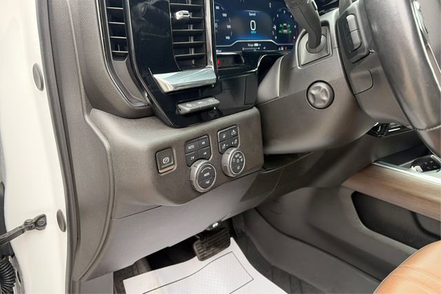 Used 2024 Chevrolet Silverado 1500 High Country w/ Technology Package image 18