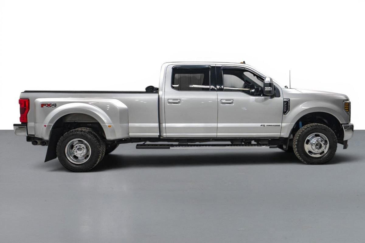 Used 2019 Ford F350 Lariat w/ Lariat Value Package AWD/4WD image 5