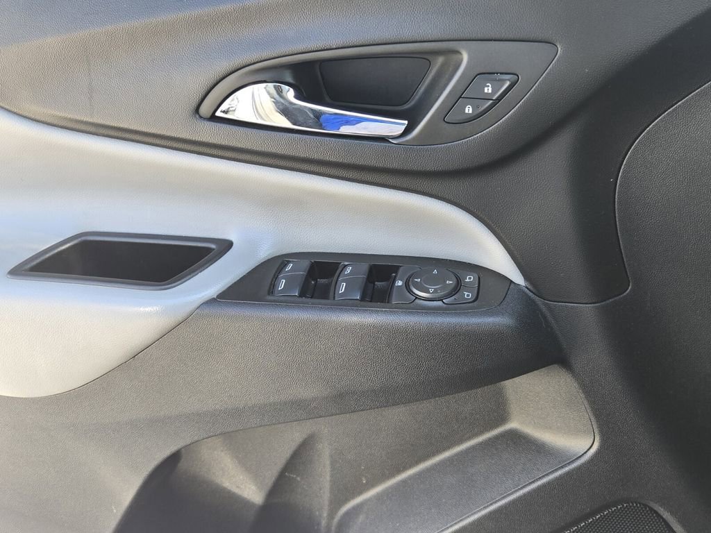 Used 2024 Chevrolet Equinox LS FWD image 25