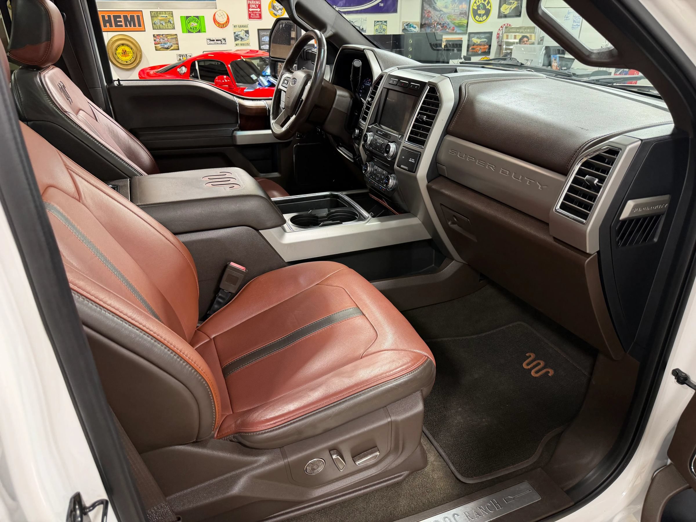 Used 2018 Ford F250 King Ranch w/ King Ranch Ultimate Package AWD/4WD image 20