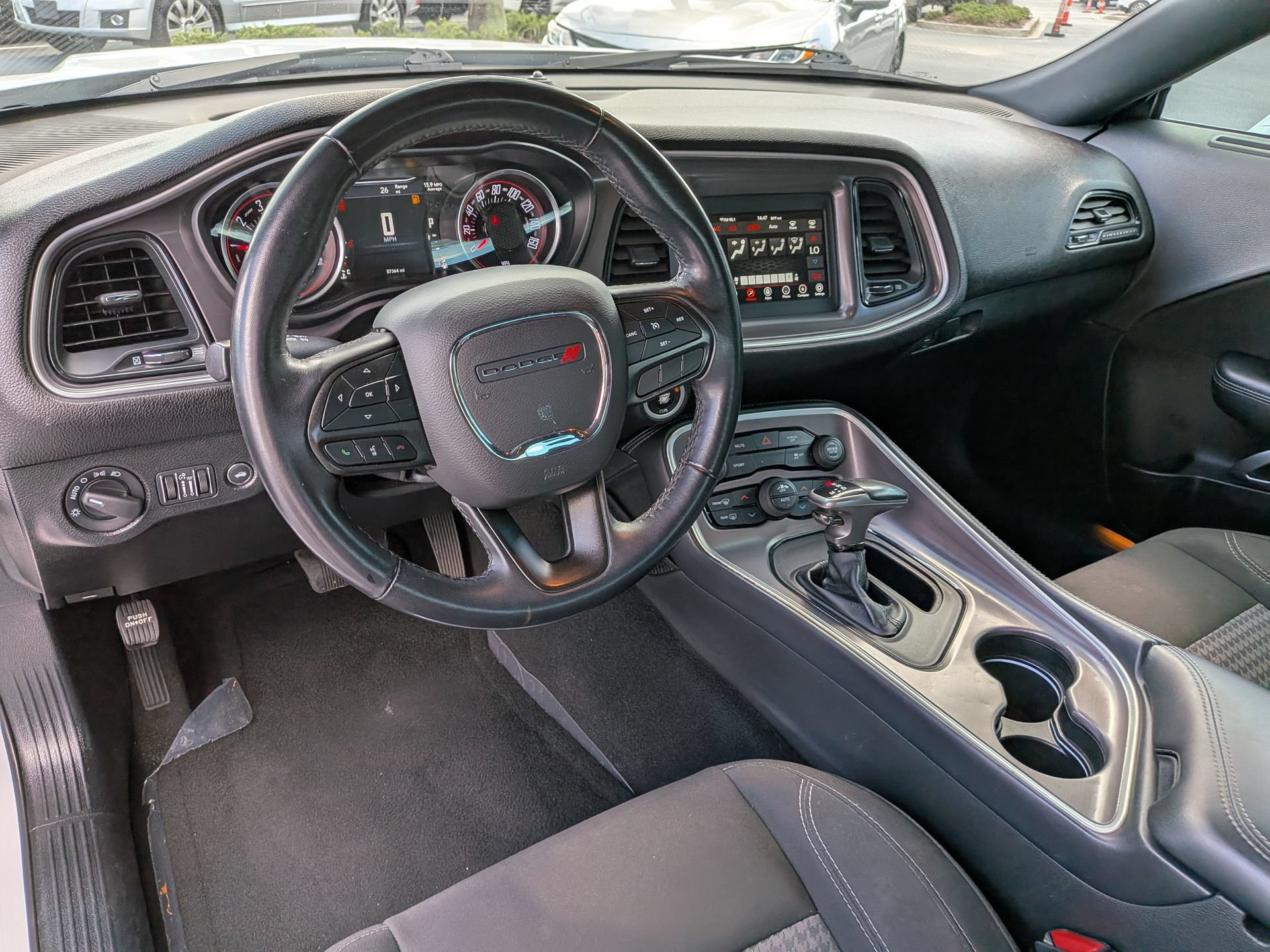 Used 2022 Dodge Challenger SXT RWD image 16