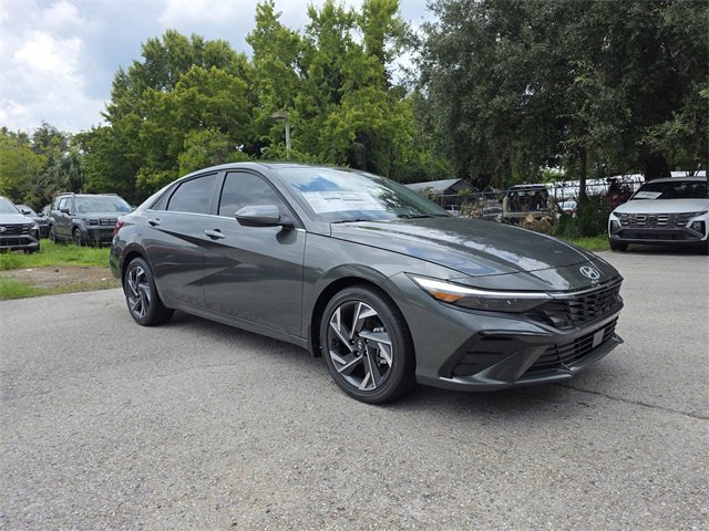 New 2025 Hyundai Elantra Limited