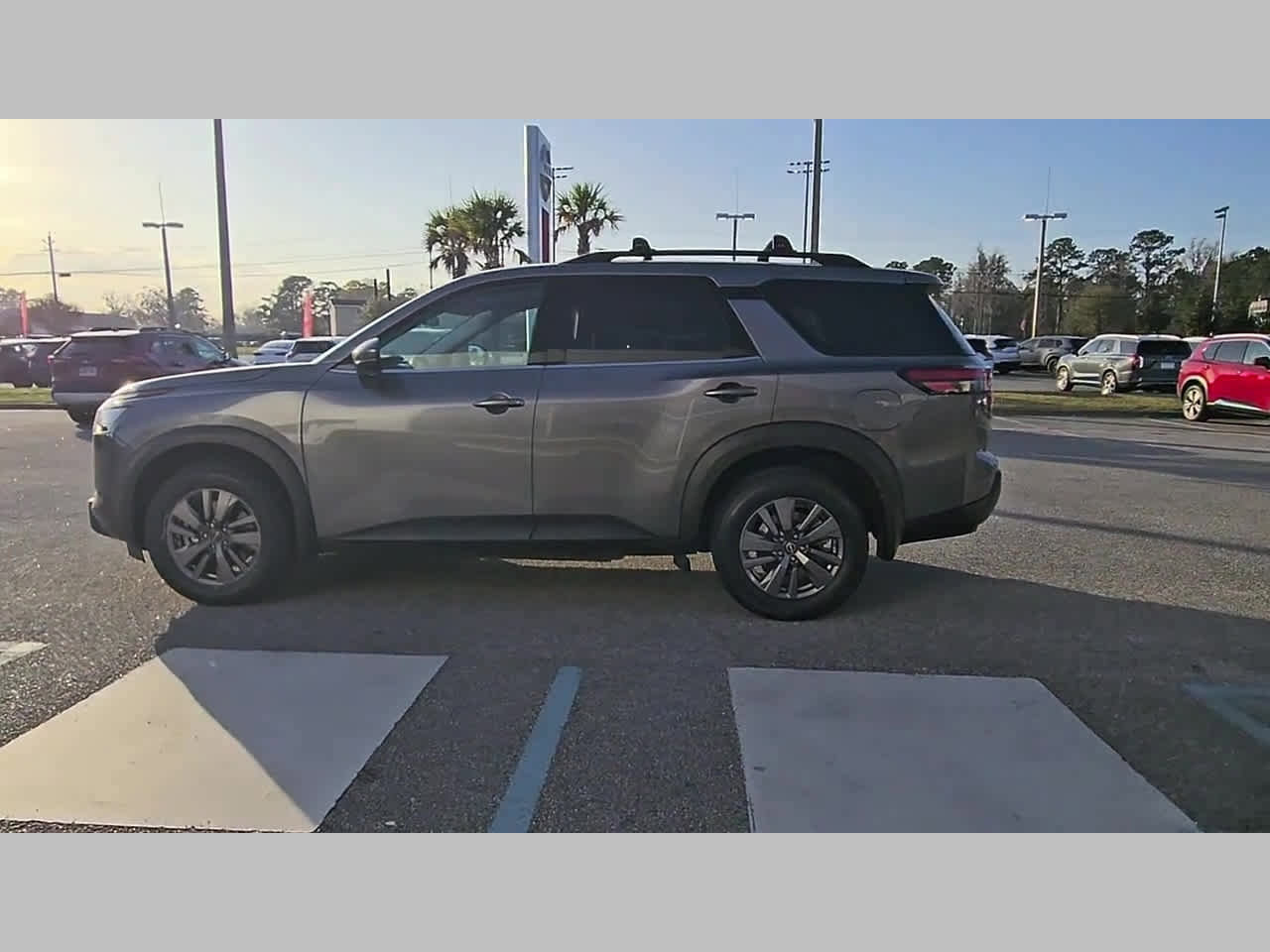 Used 2024 Nissan Pathfinder SV w/ Cargo Package image 26