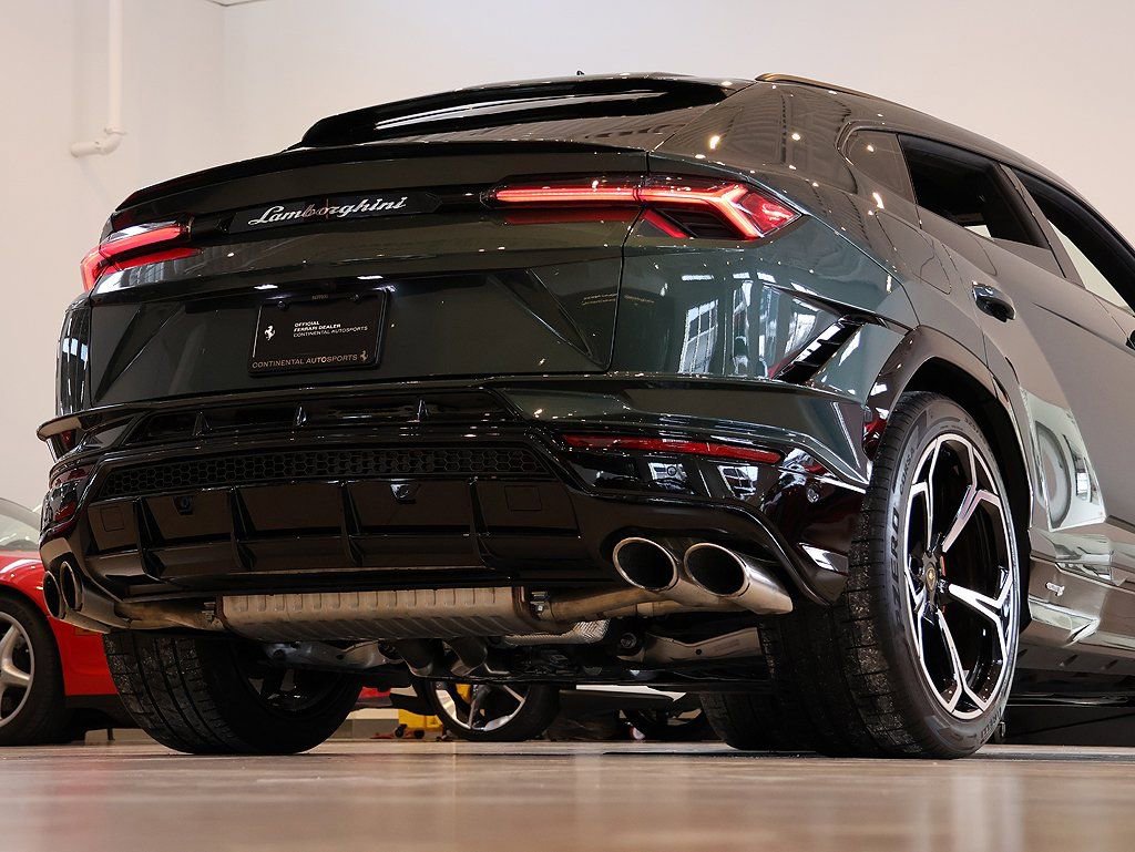 Used 2023 Lamborghini Urus S image 29