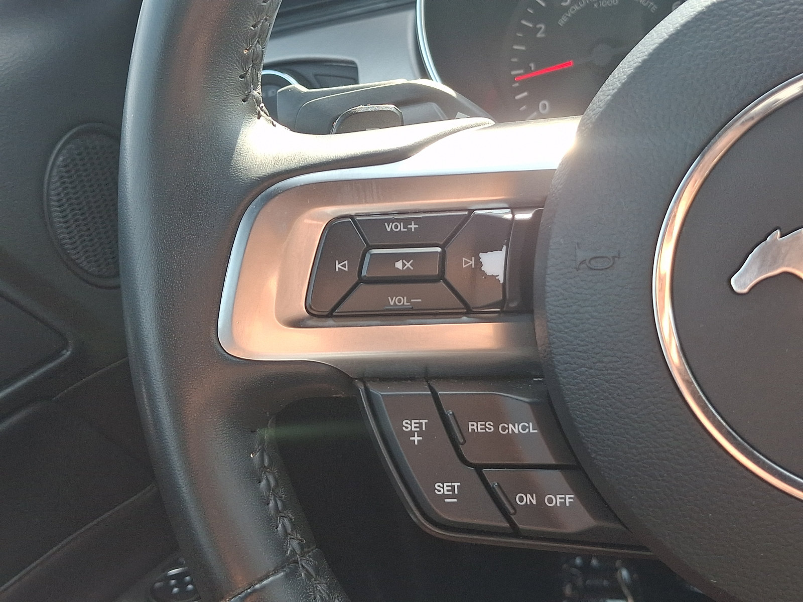 Used 2018 Ford Mustang Premium w/ Pony Package RWD image 25