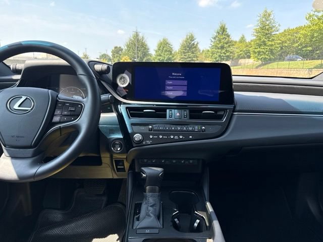 Used 2025 Lexus ES 350 w/ Premium Package FWD image 34