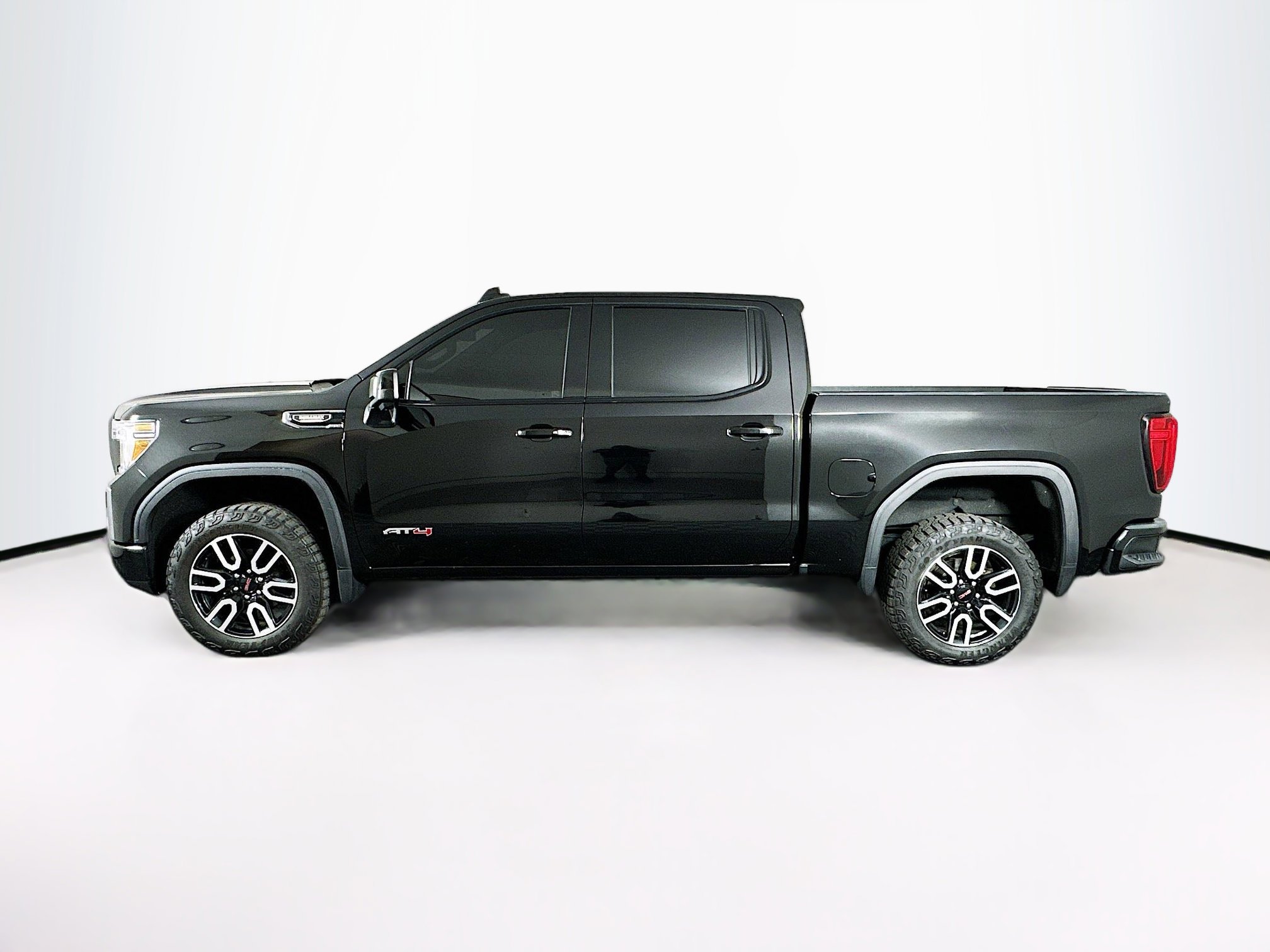 Used 2021 GMC Sierra 1500 AT4 image 4