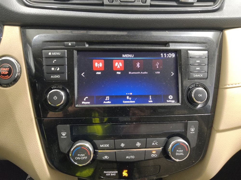Used 2020 Nissan Rogue SV AWD/4WD image 25