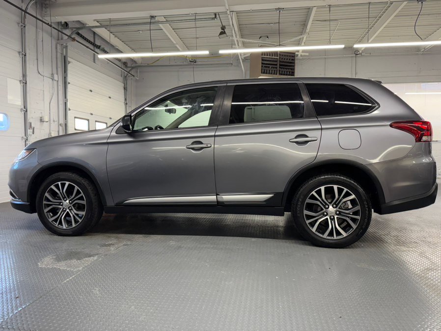 Used 2018 Mitsubishi Outlander ES image 12