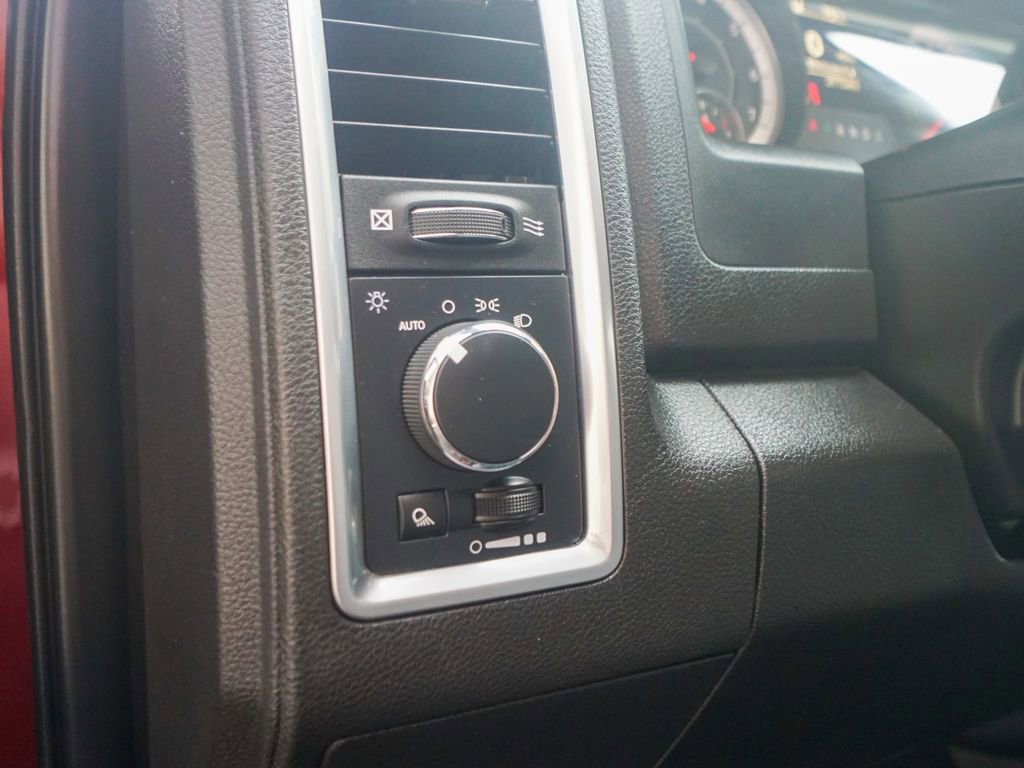 Used 2024 RAM 1500 Classic SLT image 19