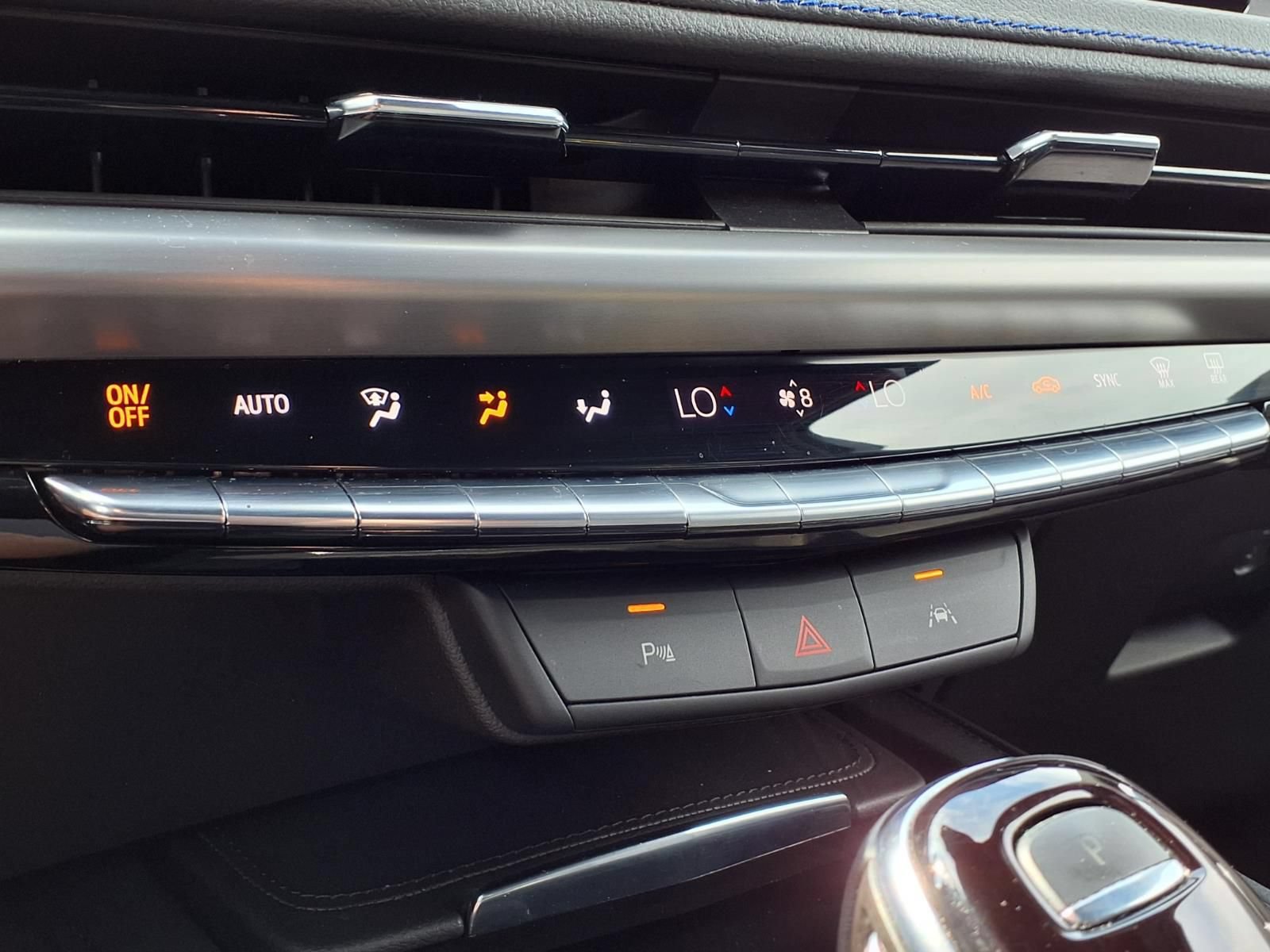 Used 2024 Cadillac XT4 Sport w/ LPO, Floor Liner Package FWD image 27