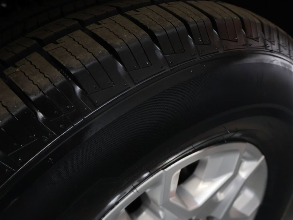 Used 2023 Chevrolet Silverado 2500 LT w/ Convenience Package image 28