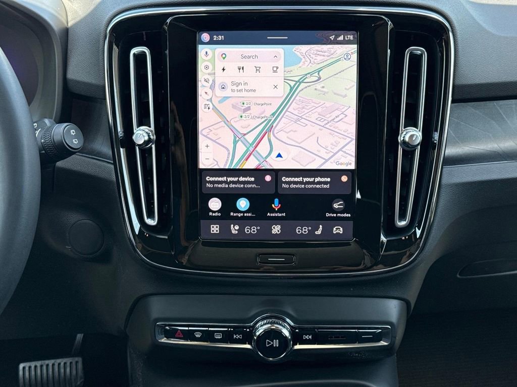 Certified 2023 Volvo XC40 Recharge Plus AWD/4WD image 13