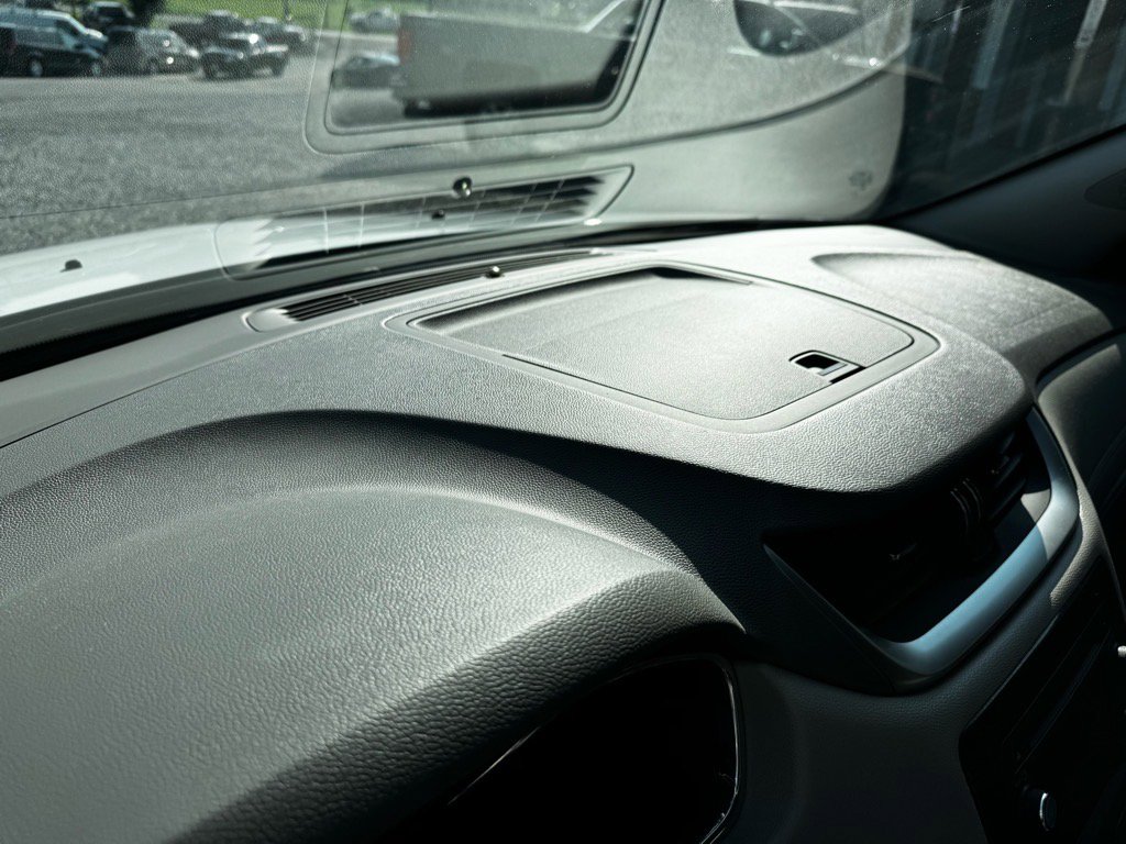 Used 2016 Chevrolet Traverse LT w/ Style and Technology Package image 21