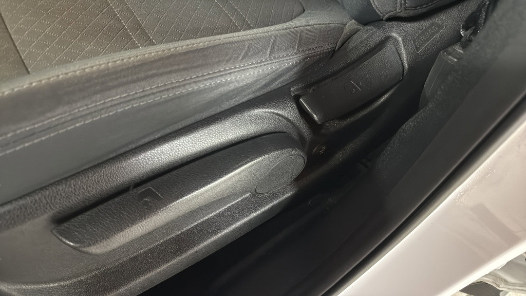 Used 2020 Kia Sorento L FWD image 17
