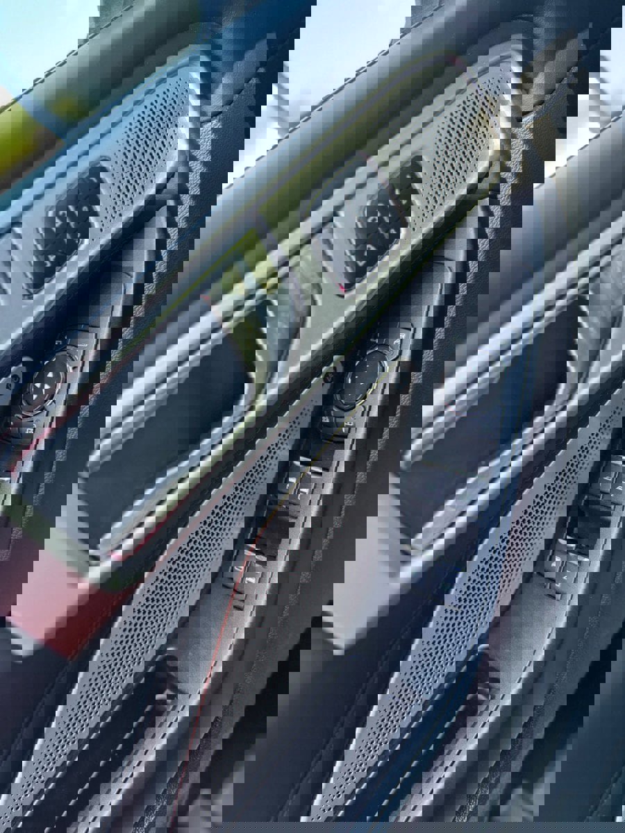 Used 2020 Ford Explorer Platinum w/ Premium Technology Package image 9