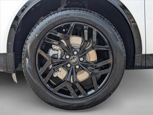 New 2026 Land Rover Discovery Sport Landmark AWD/4WD image 10
