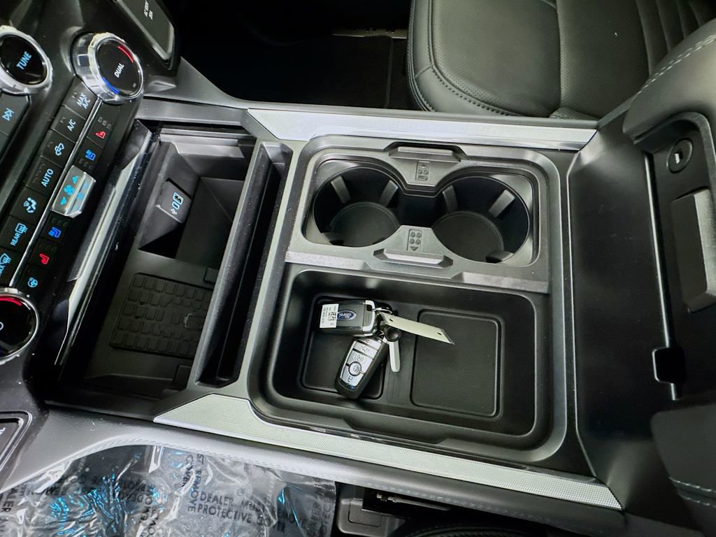 Used 2026 Ford F450 Platinum w/ FX4 Off-Road Package image 27