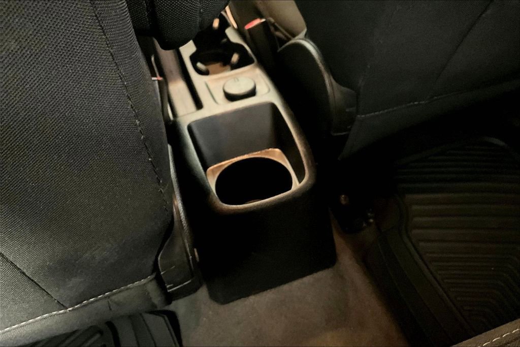 Used 2019 Chevrolet Sonic LT FWD image 34